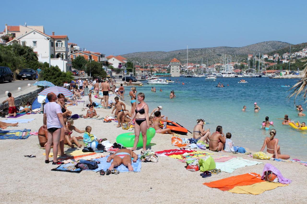 Apartments With A Parking Space Marina, Trogir - 11554 Exteriör bild