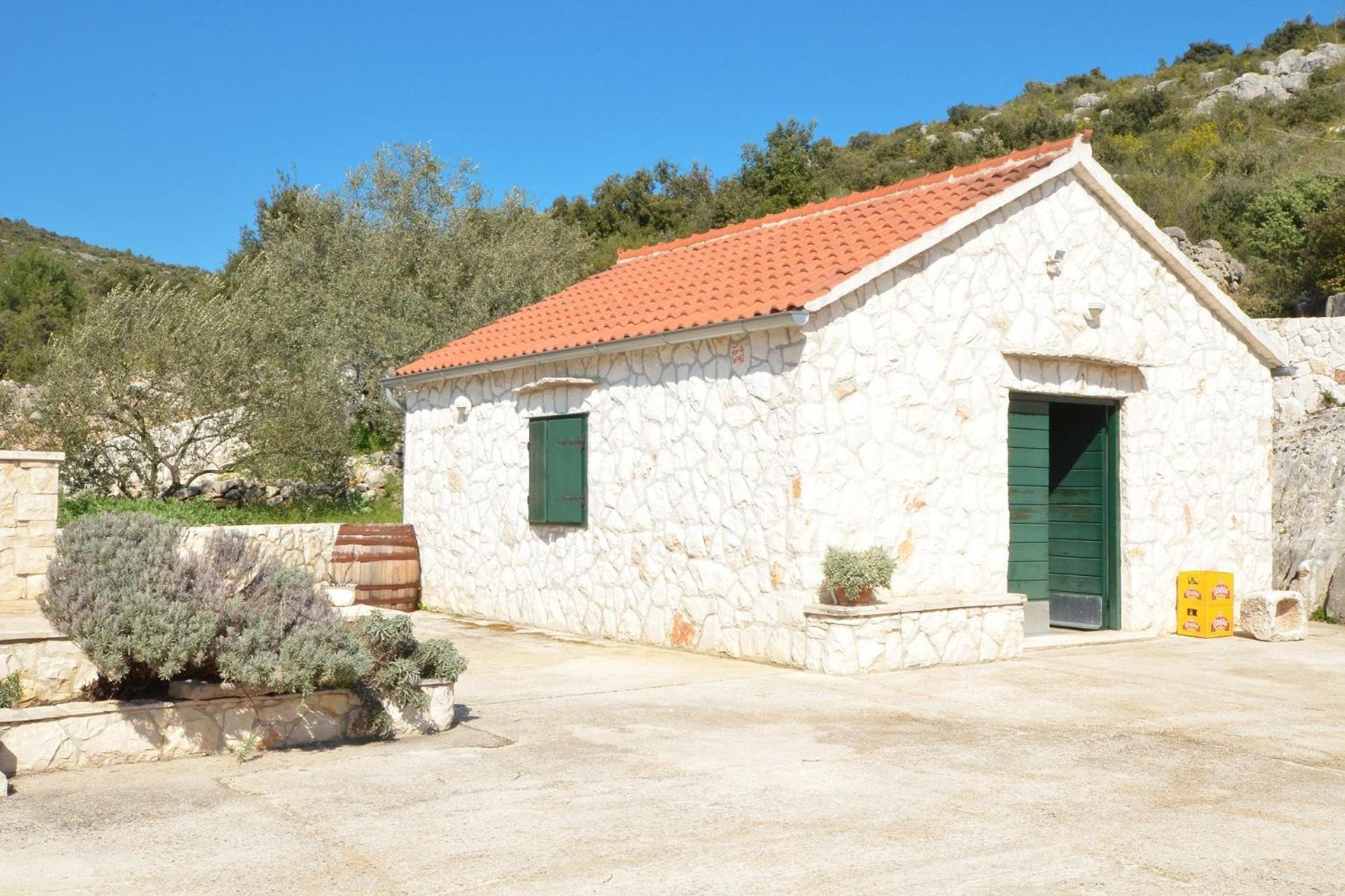 Apartments With A Parking Space Marina, Trogir - 11554 Exteriör bild