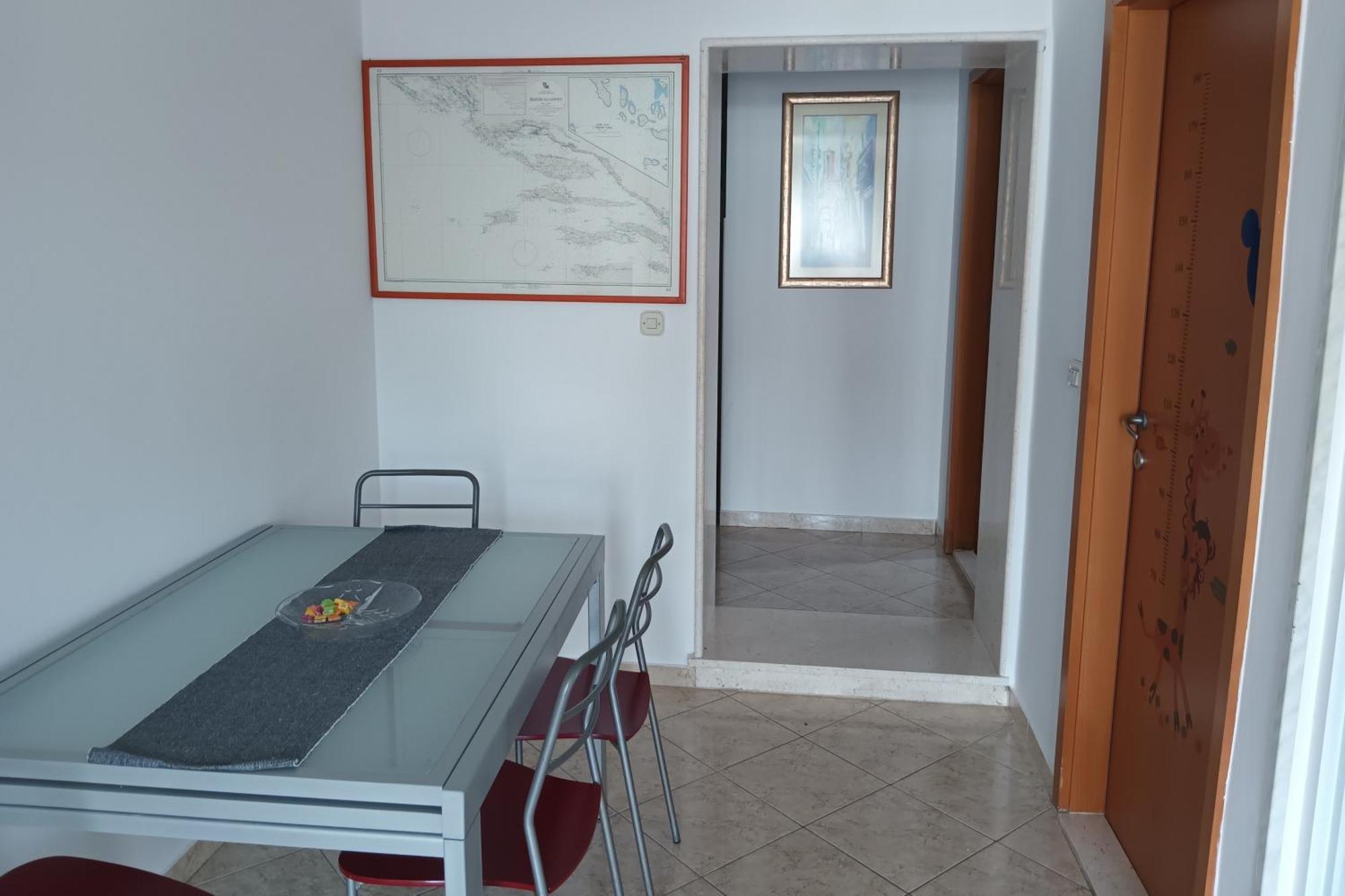 Apartments With A Parking Space Marina, Trogir - 11554 Rum bild