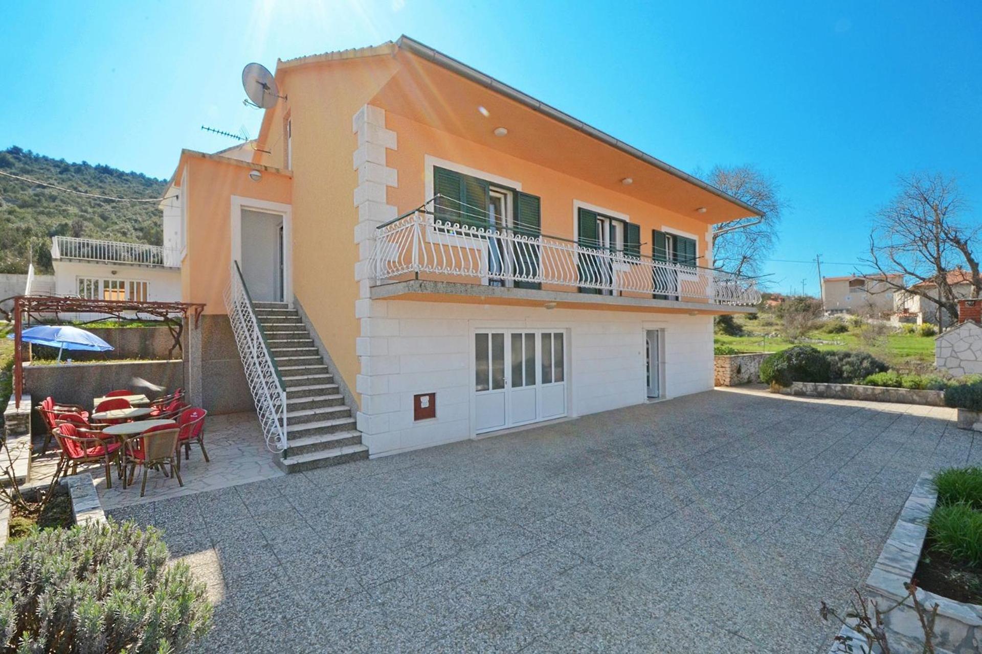 Apartments With A Parking Space Marina, Trogir - 11554 Exteriör bild